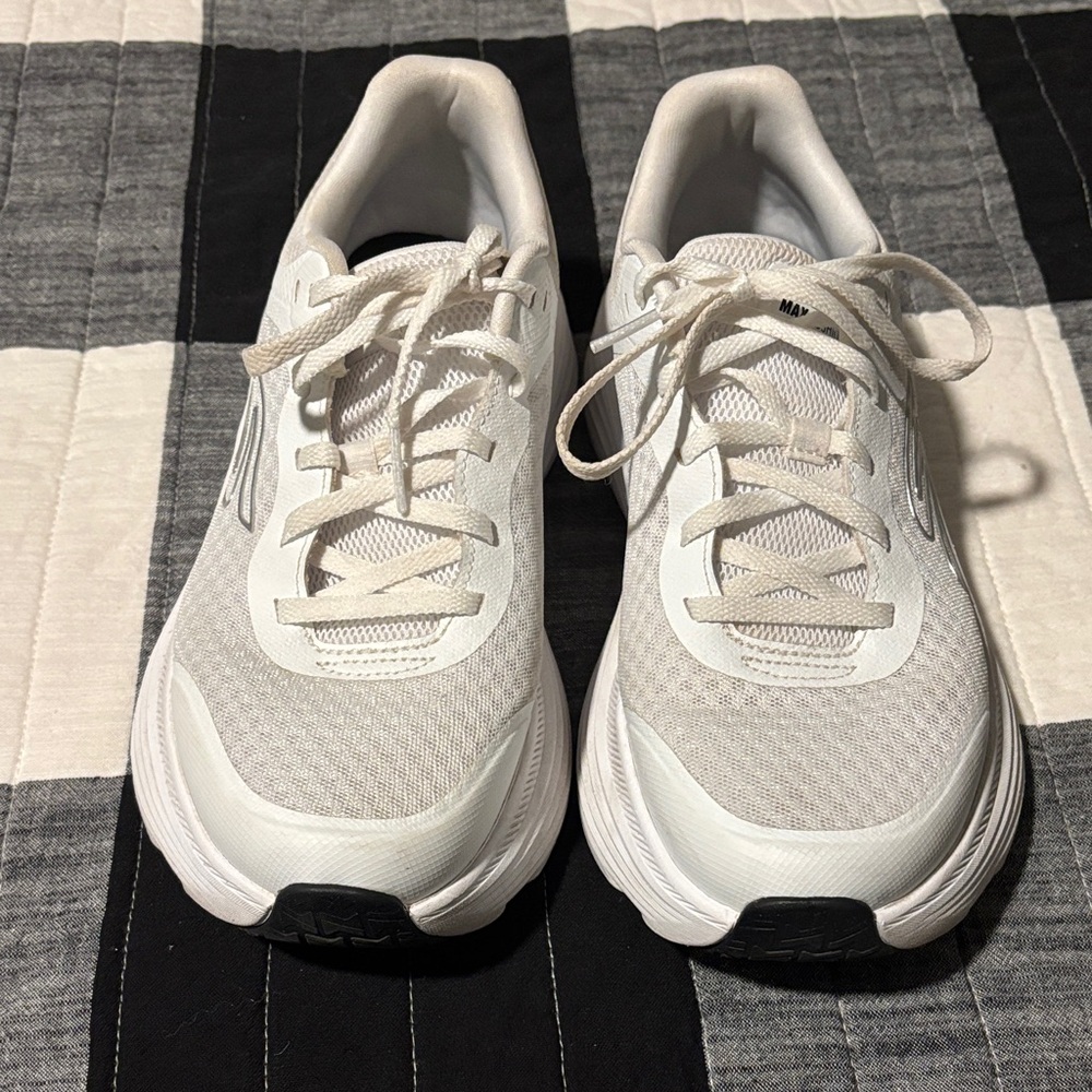 Skechers Women's White Go Run Max Cushion Sneakers - Picture 2 of 4